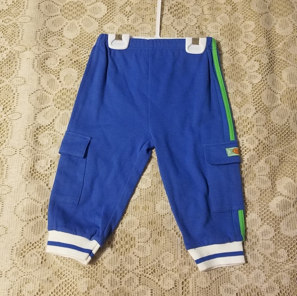 NEW! Lil' Jellybean Football Outfit - Picture 8 of 9